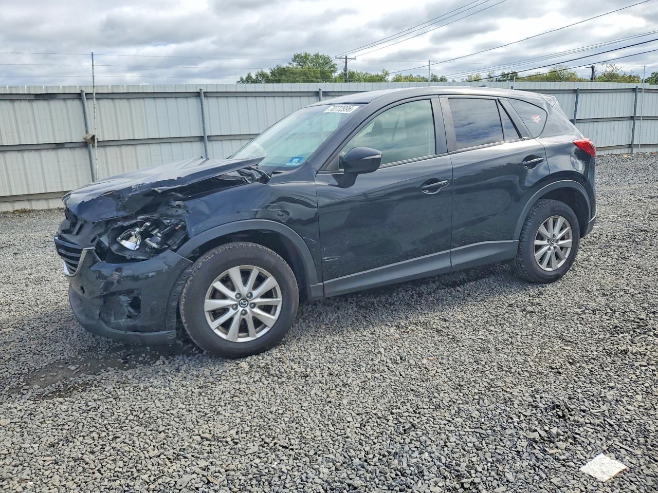 2016 MAZDA CX-5 Touring/GS — Front 3/4