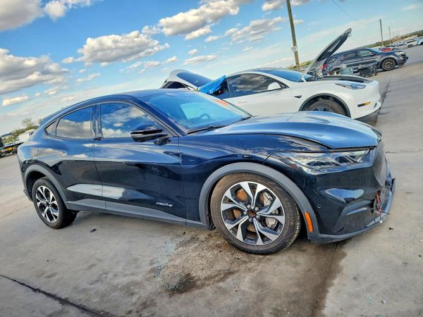 2024 FORD MUSTANG Select — Passenger 3/4