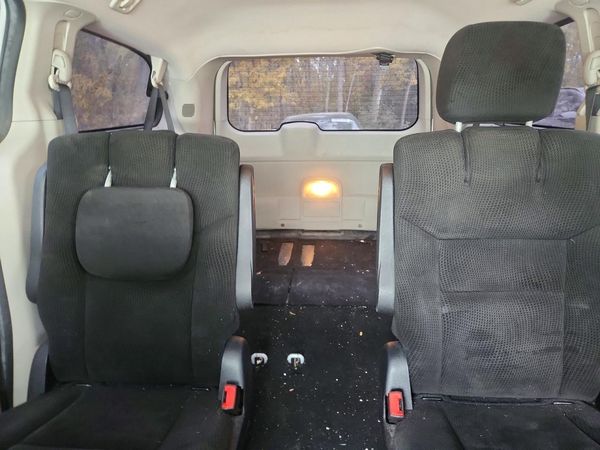 2016 DODGE GRAND CARAVAN SE — SUVN