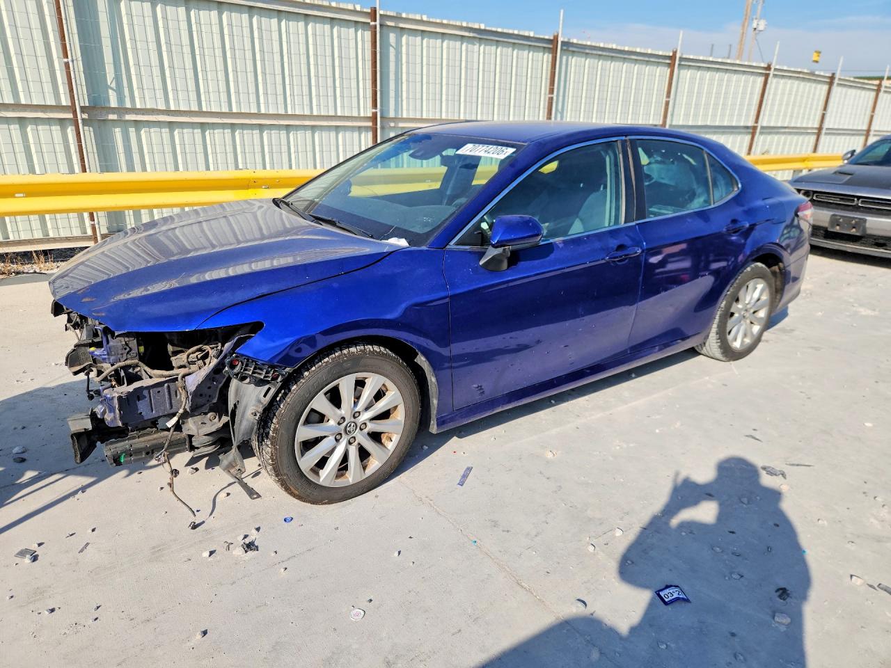 2018 TOYOTA CAMRY L/LE/SE/XLE — Front 3/4