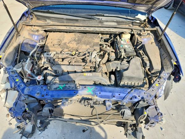 2018 TOYOTA CAMRY L/LE/SE/XLE — Engine bay