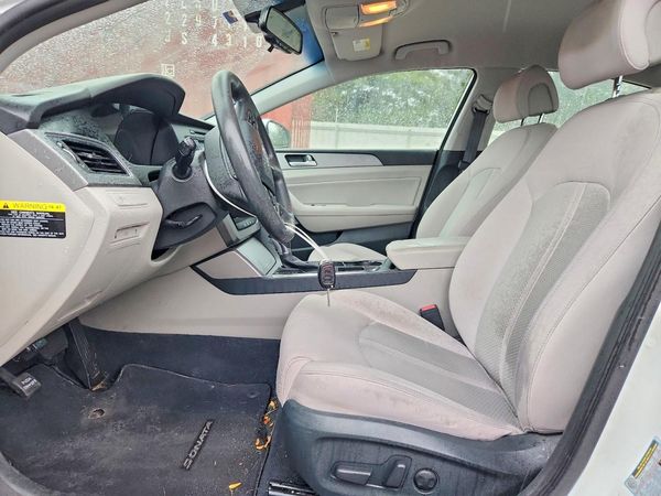 2015 HYUNDAI SONATA SE, ECO — DENT