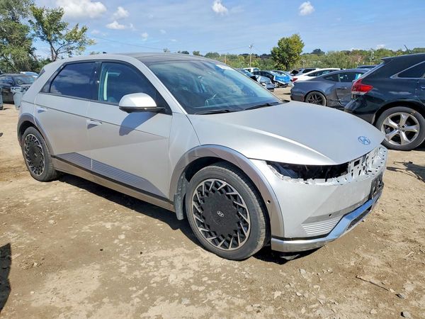 2023 HYUNDAI IONIQ Limited — Passenger 3/4