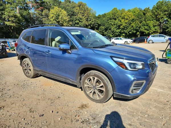2021 SUBARU FORESTER Limited — Passenger 3/4