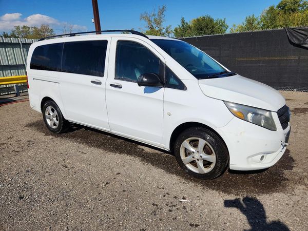 2016 MERCEDES-BENZ METRIS — Passenger 3/4