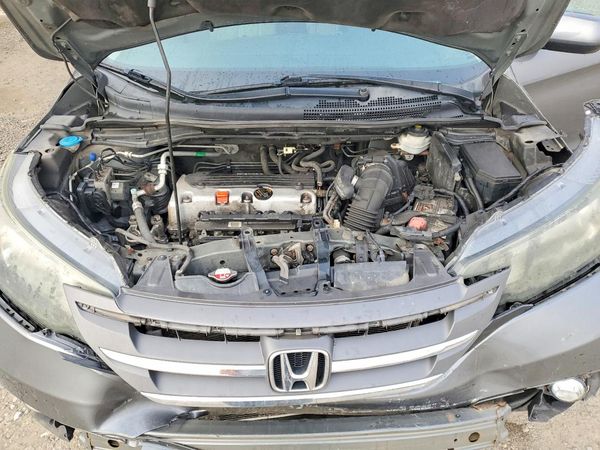 2014 HONDA CRV EX — Engine bay