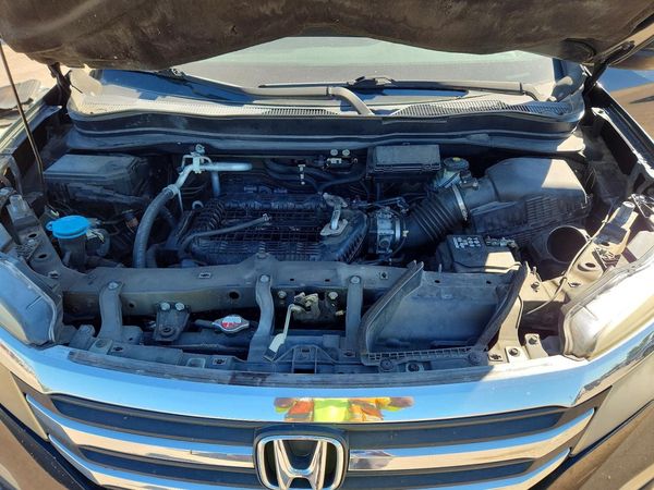 2016 HONDA PILOT EXL-N — Engine bay
