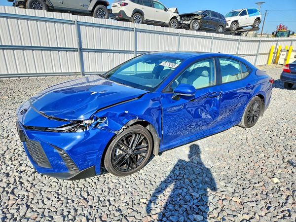 2025 TOYOTA CAMRY — Front 3/4