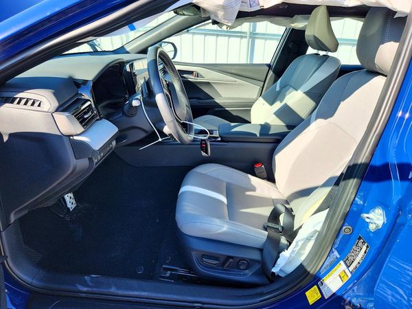 2025 TOYOTA CAMRY — DENT