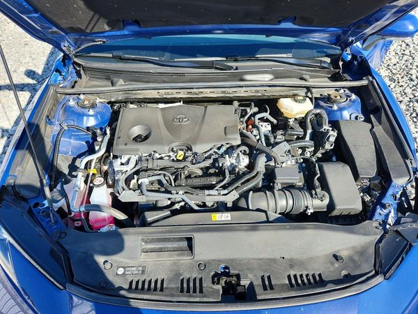2025 TOYOTA CAMRY — Engine bay