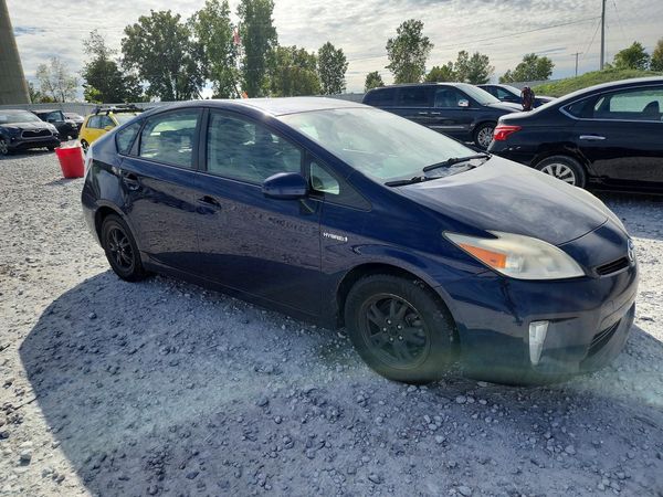 2012 TOYOTA PRIUS — Passenger 3/4