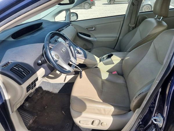 2012 TOYOTA PRIUS — DENT