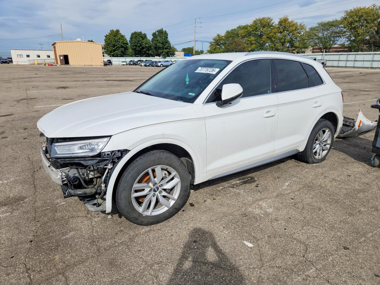 2020 AUDI Q5 quattro Premium — Front 3/4