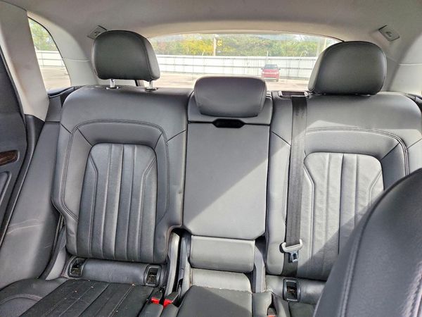 2020 AUDI Q5 quattro Premium — SUVN
