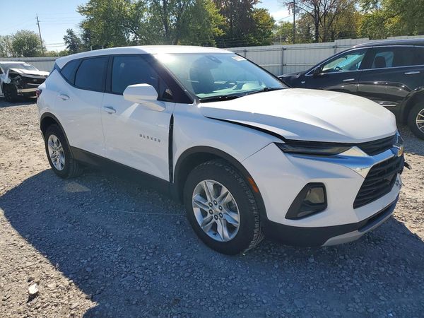 2021 CHEVROLET BLAZER 2LT — Passenger 3/4