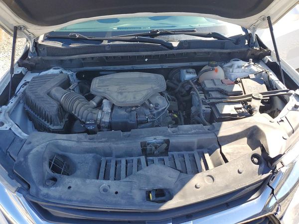 2021 CHEVROLET BLAZER 2LT — Engine bay