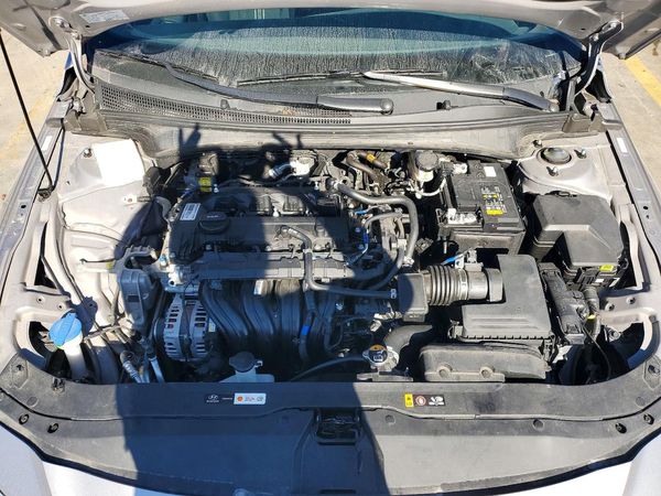 2026 HYUNDAI ELANTRA — Engine bay