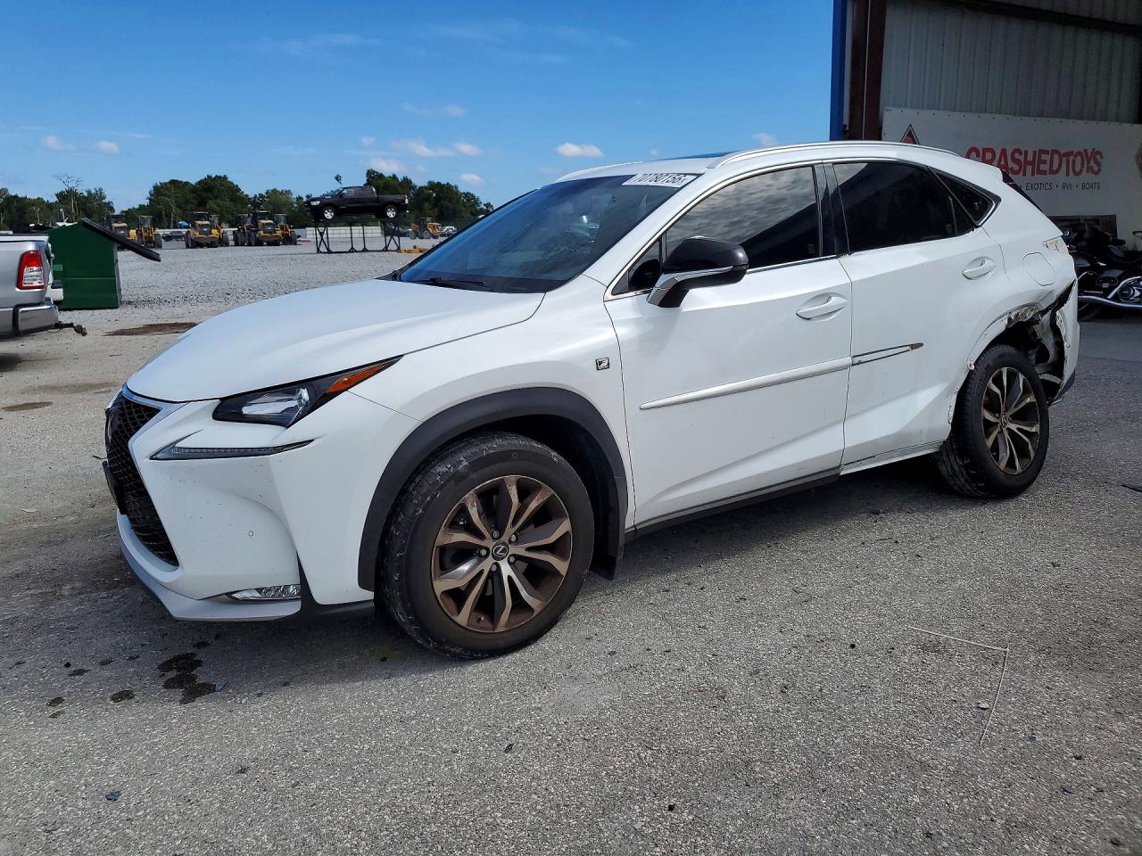 2016 LEXUS NX 200t Luxury — Front 3/4