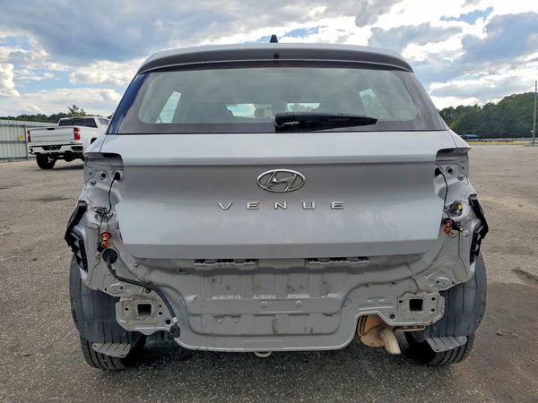 2022 HYUNDAI VENUE SE — DIRR