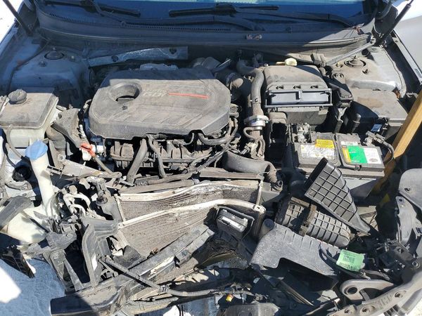 2015 HYUNDAI SONATA — Engine bay