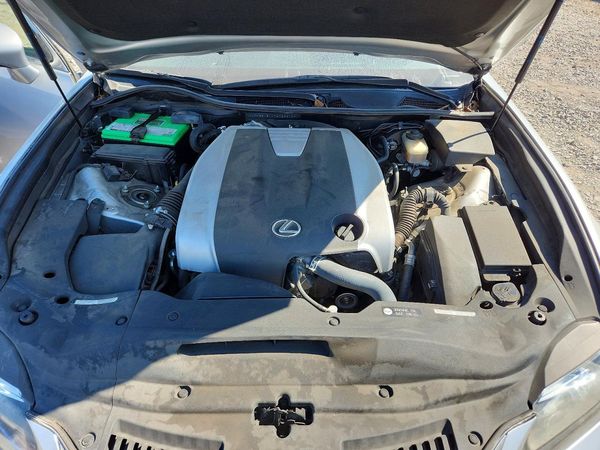 2013 LEXUS GS 350 — Engine bay
