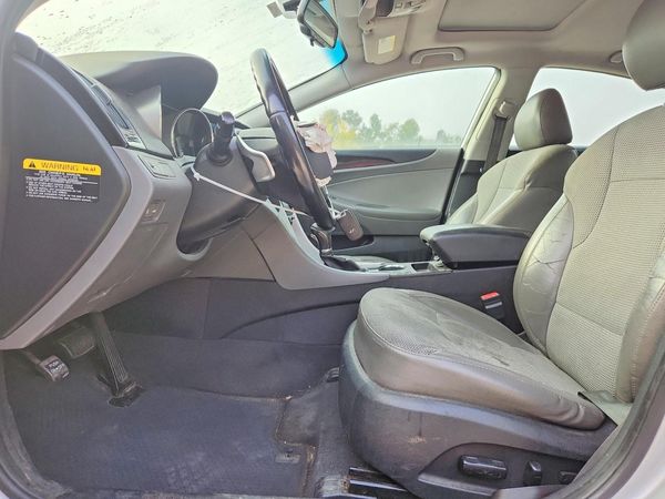 2014 HYUNDAI SONATA — DENT