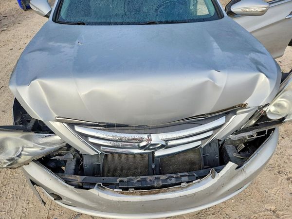 2014 HYUNDAI SONATA — Engine bay