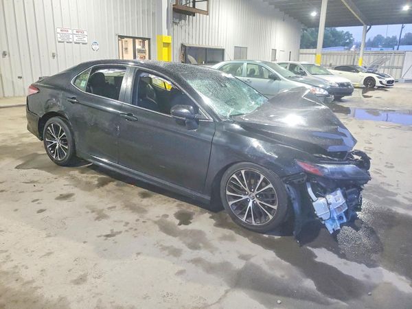 2018 TOYOTA CAMRY LE/SE/XLE/XSE — Passenger 3/4