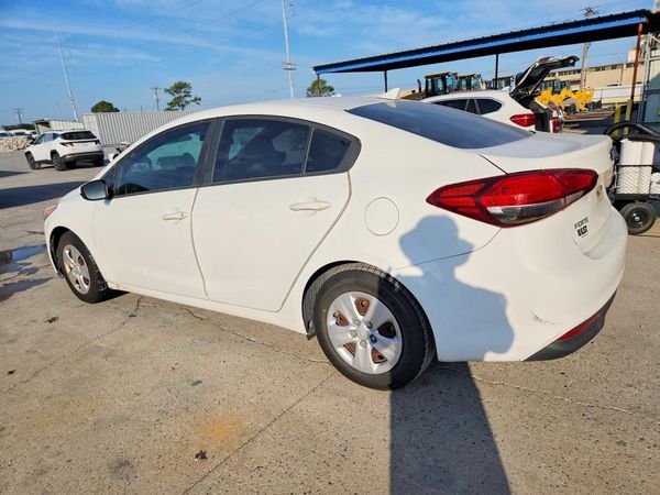 2017 KIA FORTE LX Base — DSRA