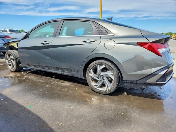 2025 HYUNDAI ELANTRA Limited — DSRA