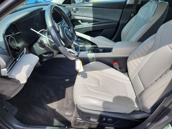 2025 HYUNDAI ELANTRA Limited — DENT