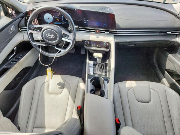 2025 HYUNDAI ELANTRA Limited — CKPT