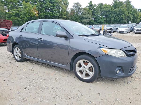 2013 TOYOTA COROLLA — Passenger 3/4