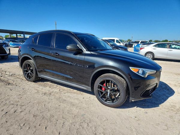 2019 ALFA ROMEO STELVIO RWD — Passenger 3/4