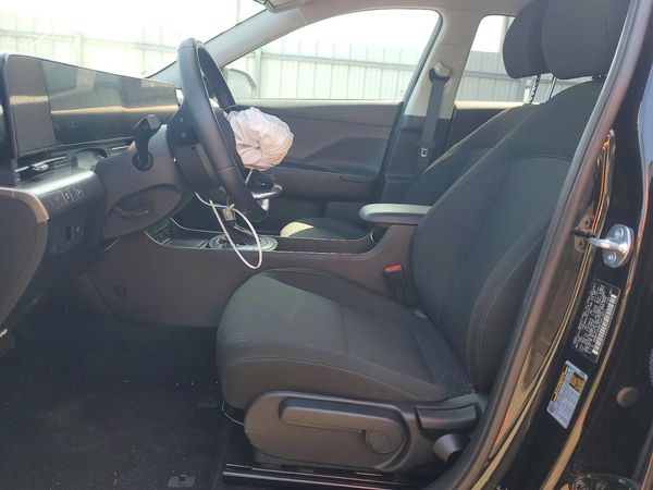 2026 HYUNDAI KONA SEL Sport — DENT