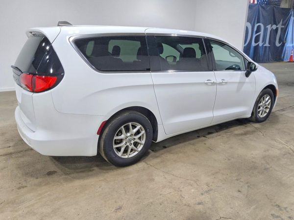 2023 CHRYSLER VOYAGER LX — PSRA