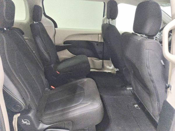2023 CHRYSLER VOYAGER LX — PSRS