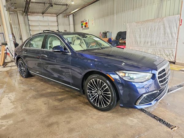 2024 MERCEDES-BENZ S — Passenger 3/4