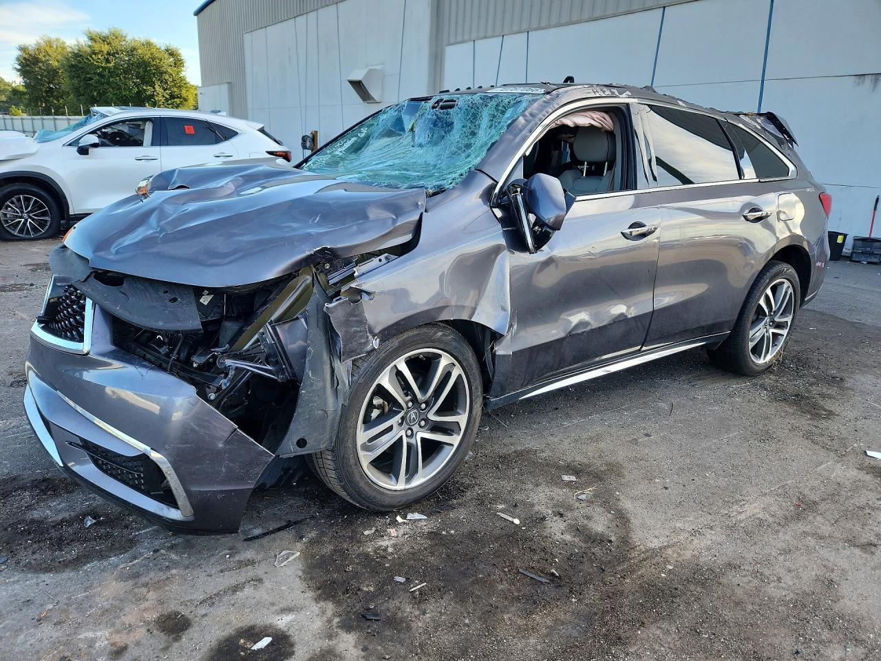 2017 ACURA MDX SH-AWD (Advance) — Front 3/4