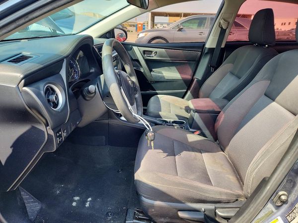 2017 TOYOTA COROLLA — DENT