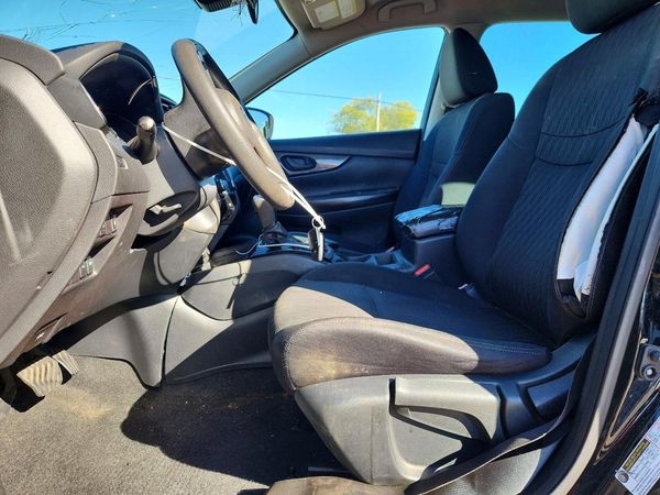 2019 NISSAN ROGUE — DENT