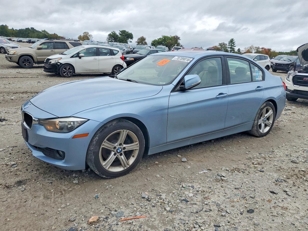 2013 BMW 320 xDrive — Front 3/4