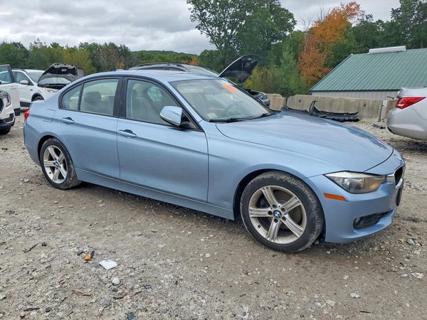 2013 BMW 320 xDrive — Passenger 3/4