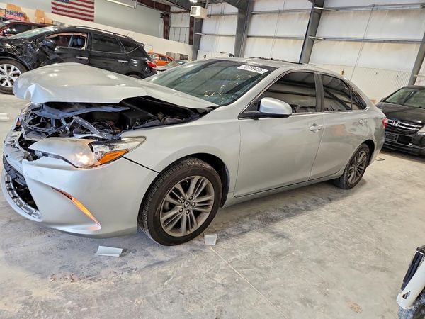 2017 TOYOTA CAMRY — DSFA — Front 3/4
