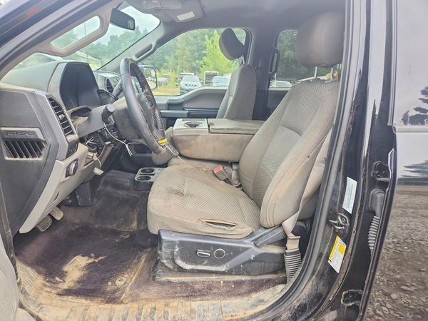 2017 FORD F150 SuperCrew — DENT