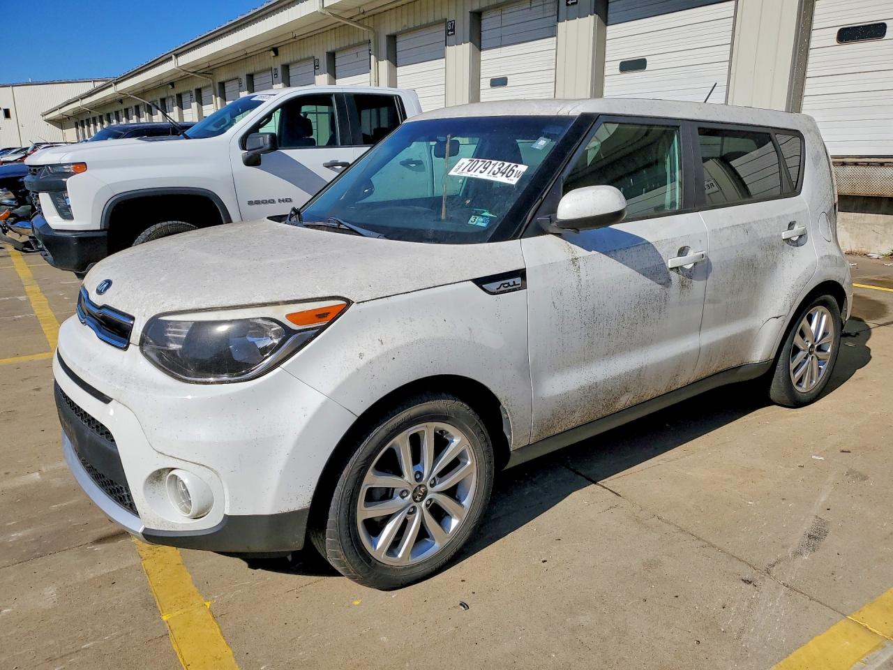 2018 KIA SOUL Plus — Front 3/4