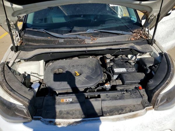 2018 KIA SOUL Plus — Engine bay