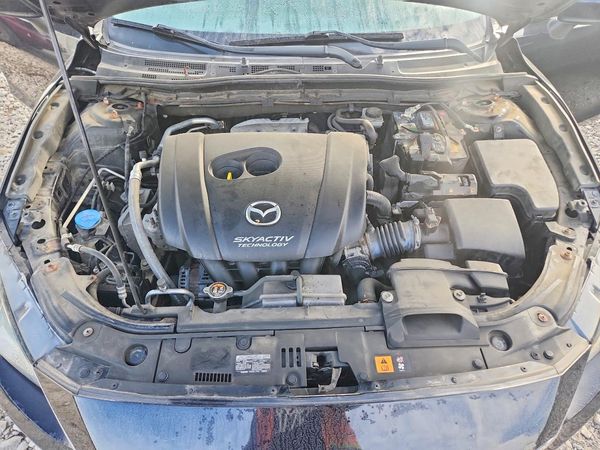 2016 MAZDA 3 SV/Base — Engine bay