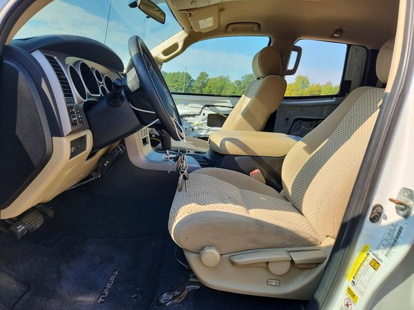 2012 TOYOTA TUNDRA SR5 — DENT