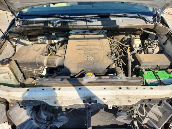 2012 TOYOTA TUNDRA SR5 — Engine bay